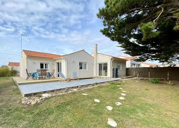 Casa vacanze Maison Rénovée: 300m De La Mer, Terrasse, Jardin, Wifi, Animaux Ok - Fr-1-231-281