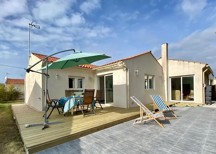 Casa vacanze Maison Rénovée: 300m De La Mer, Terrasse, Jardin, Wifi, Animaux Ok - Fr-1-231-281